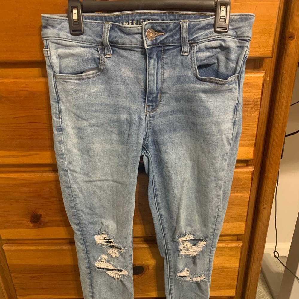 AE Light Wash Distressed Jeggings SZ 10S